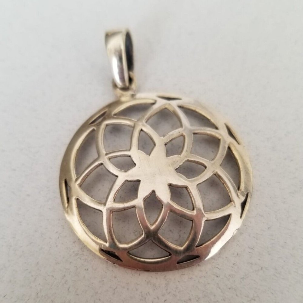 925 Sterling Silver Polished Multi Open Flowers Circle Pendant 4.73 Grams